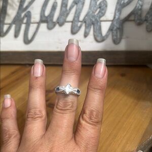 NWOT Elegant Silver and Blue Gemstone Ring